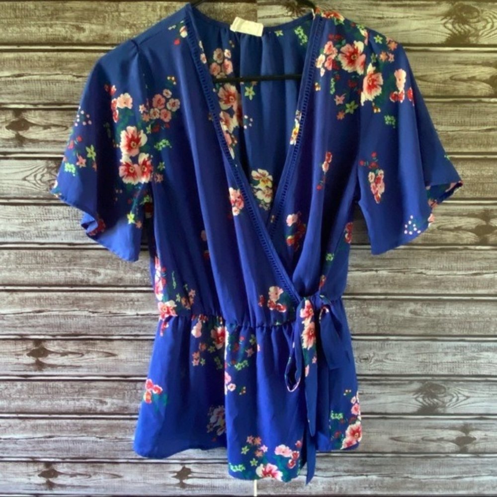 Sienna Sky Floral Print Blouse Size S